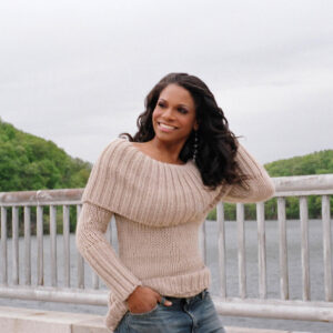 //assets.playbill.com/editorial/9283bdebb7f1672195d1b30866bd2975-la-opera-2016-2017-audra-mcdonald-half-body-on-bridge-credit-michael-wilson-hr.jpg