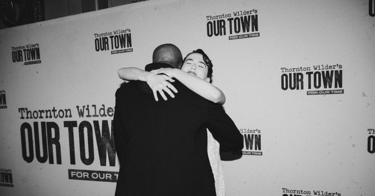 On the Red Carpet Kenny Leon Confirms He Did Pipe a Bacon Smell Into