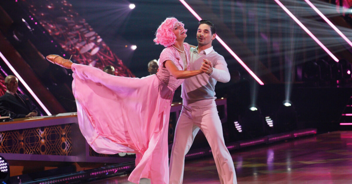 Watch Amanda Kloots, Kenya Moore, Suni Lee, More Compete in Grease