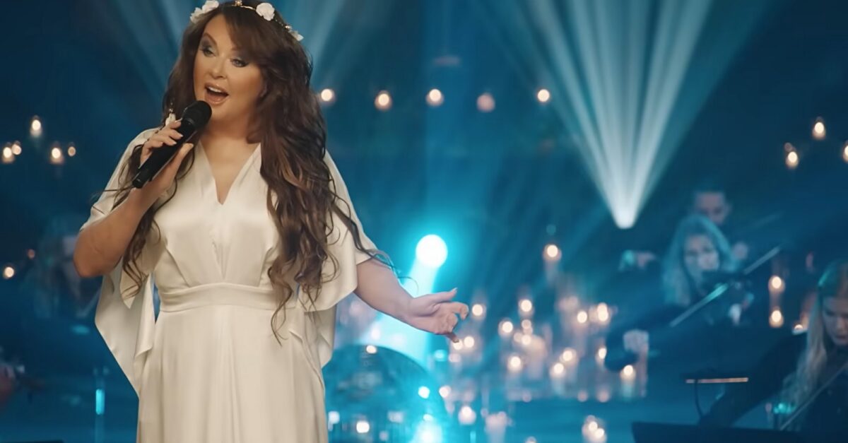 Watch Entire Sarah Brightman Concert, A Christmas Symphony | Playbill