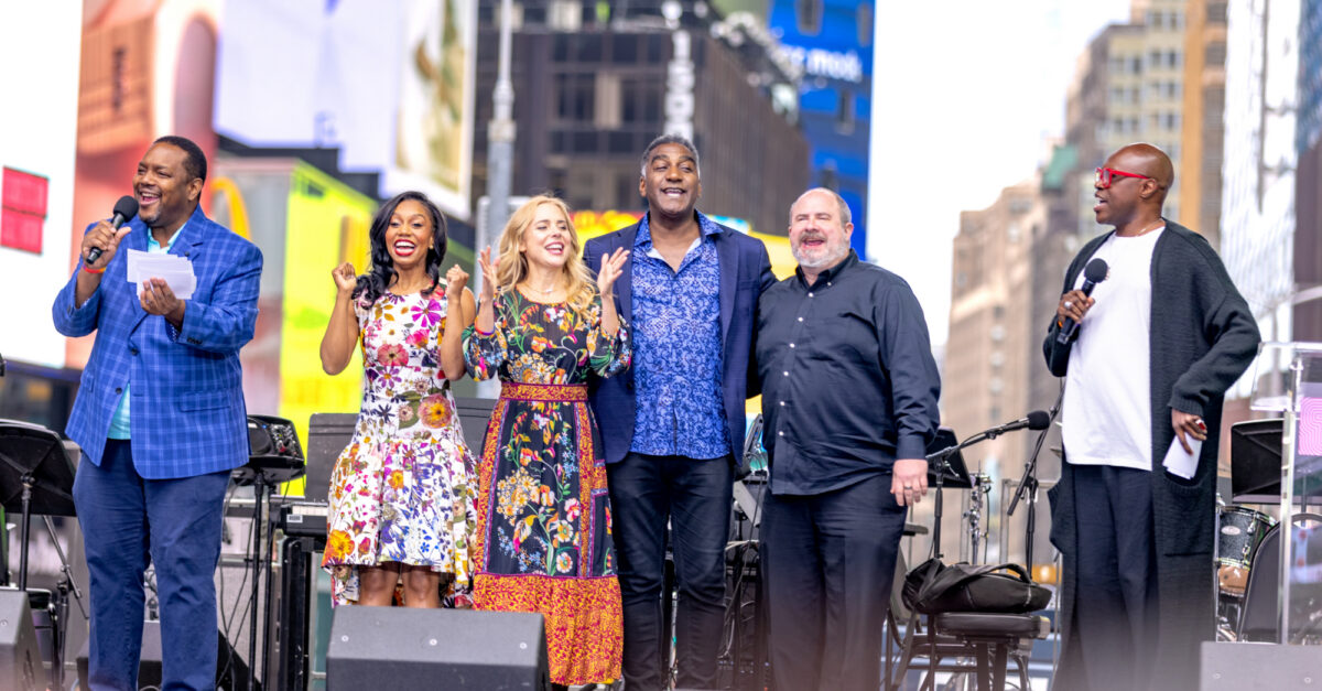 Photos A Wicked SingAlong, The Broadway Block Party, More at Curtain