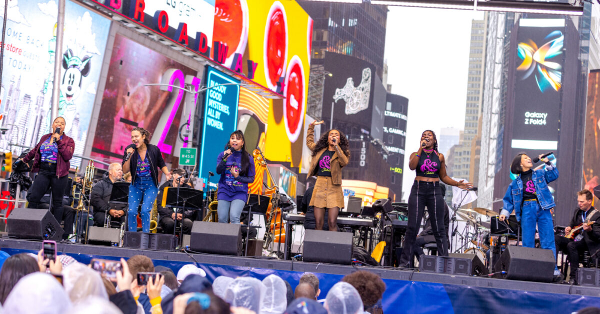 Photos & Juliet, A Strange Loop, Hadestown, and More Take the Stage at