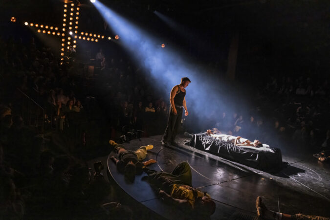 Photos: Rachel Zegler and Kit Connor in Romeo + Juliet on Broadway ...