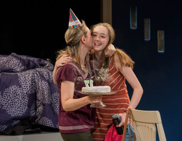 The_Thing_with_Feathers_Barrow_Group_Production_Photo_2018_DeAnna Lenhart_Alexa Shae Niziak_HR