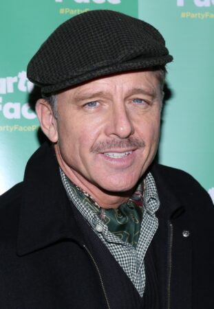 Desi Oakley and company