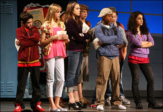 Al Calderon, Delaney Moro, Elizabeth Gillies, Eamon Foley, Malik Hammond, Caitlin Gann and Ariana Grande in <i>13</i>