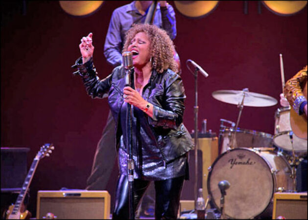 Darlene Love