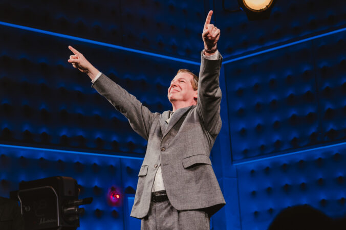 Good Night, Oscar_Broadway_Curtain Call_2023_Sean Hayes_HR