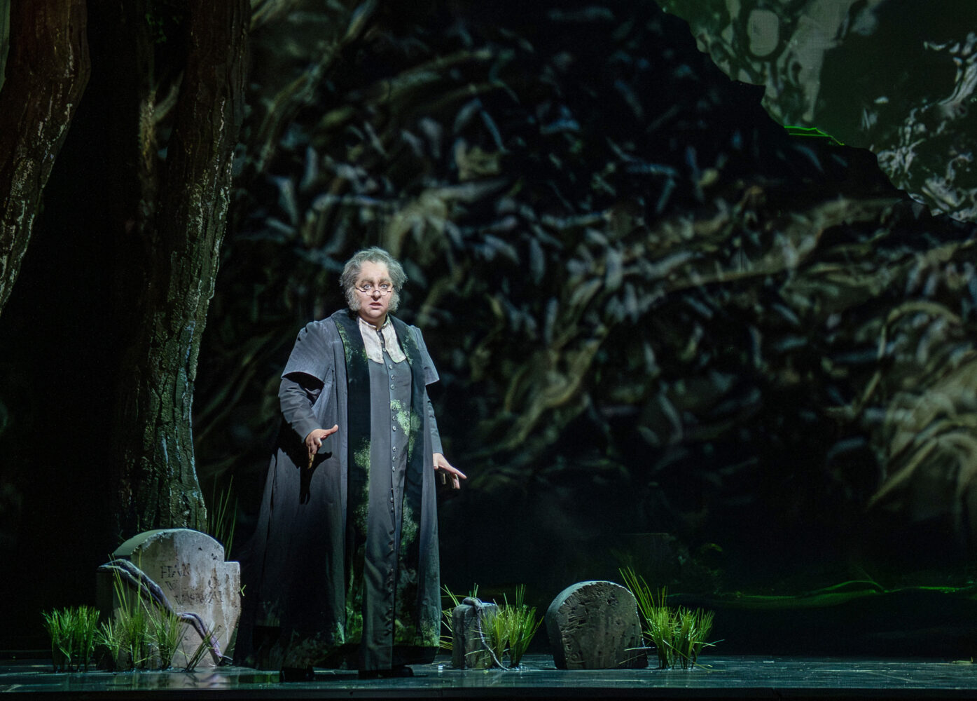 Christine Goerke as the Reverend (Karen Almond/ Met Opera)