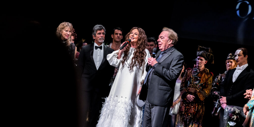 On the Red Carpet: The Time the Phantom Set Fell on Sarah Brightman - Vimarsana News