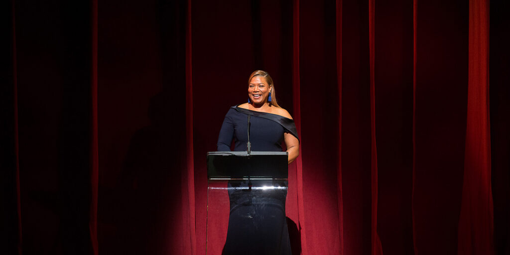 Queen Latifah Buys Out Performance of Ain't No Mo' - Vimarsana News