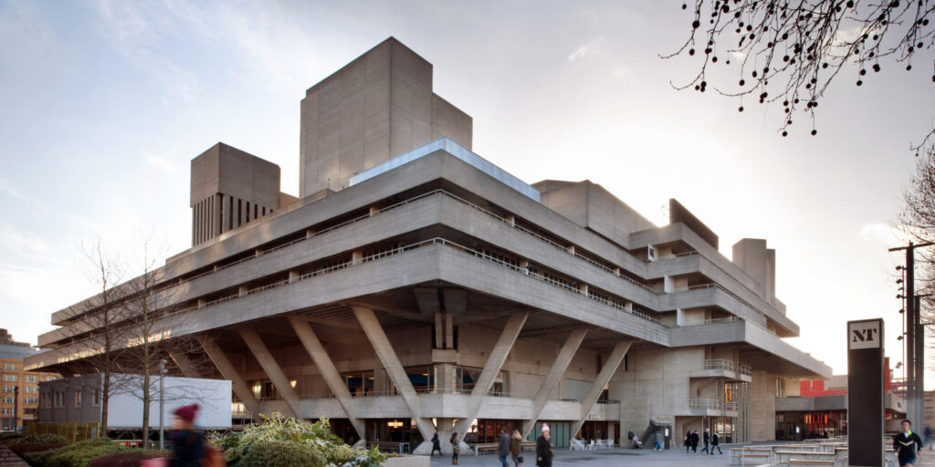 London's National Theatre Will Test Earlier Curtain Times - Vimarsana News