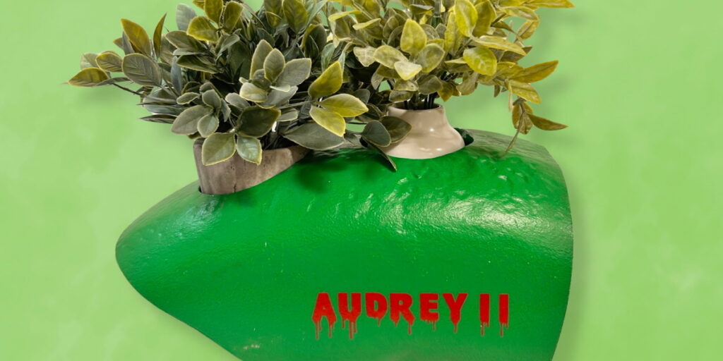 Photos: Scenery Bags Transforms Little Shop of Horrors' Audrey II