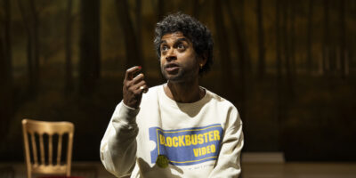 Hiran Abeysekera Stars in “Hamlet” at Brooklyn Academy of Music