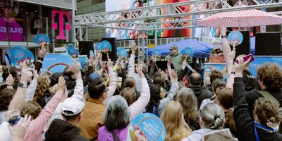 Schmigadoon! Broadway-Themed Picnic Basket Auction Raises $35,000 for Charity