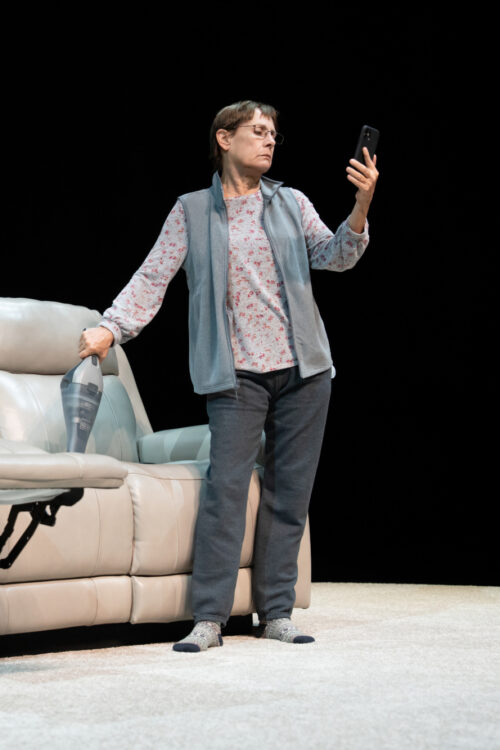 Little Bear Ridge Road Broadway Production Photos 2025 Laurie Metcalf HR