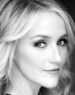 Betsy Wolfe (Performer)