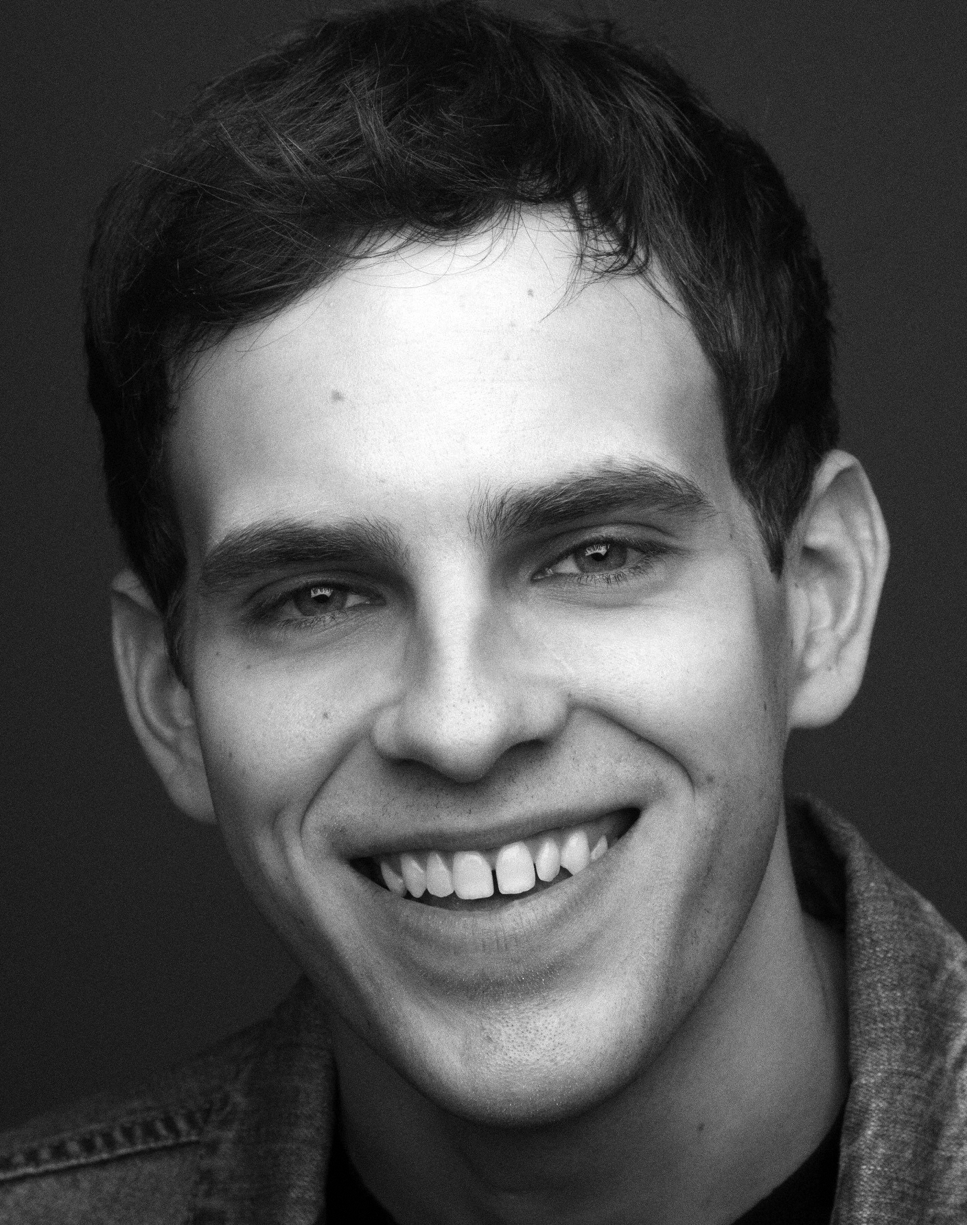 Taylor Trensch (Performer)