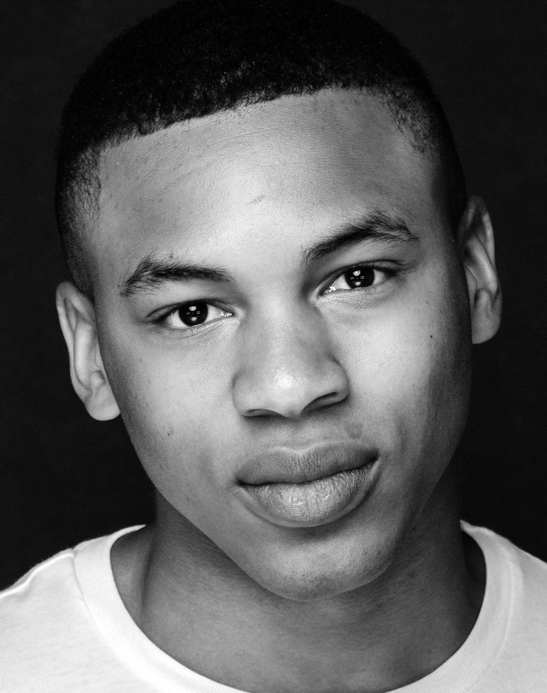 Darius Wright (Performer)