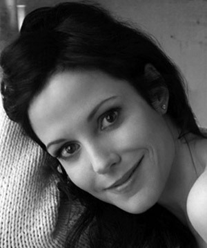 Mary-Louise Parker (Performer)
