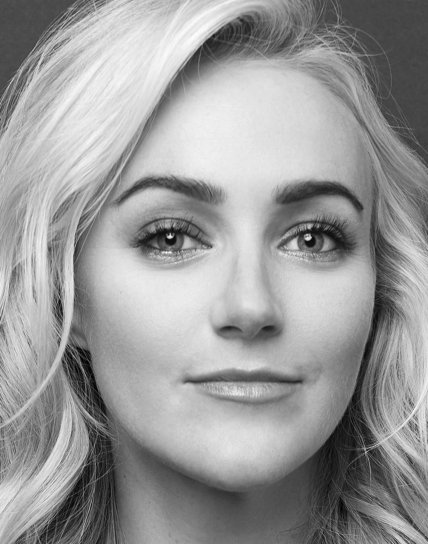 Betsy Wolfe (Performer)