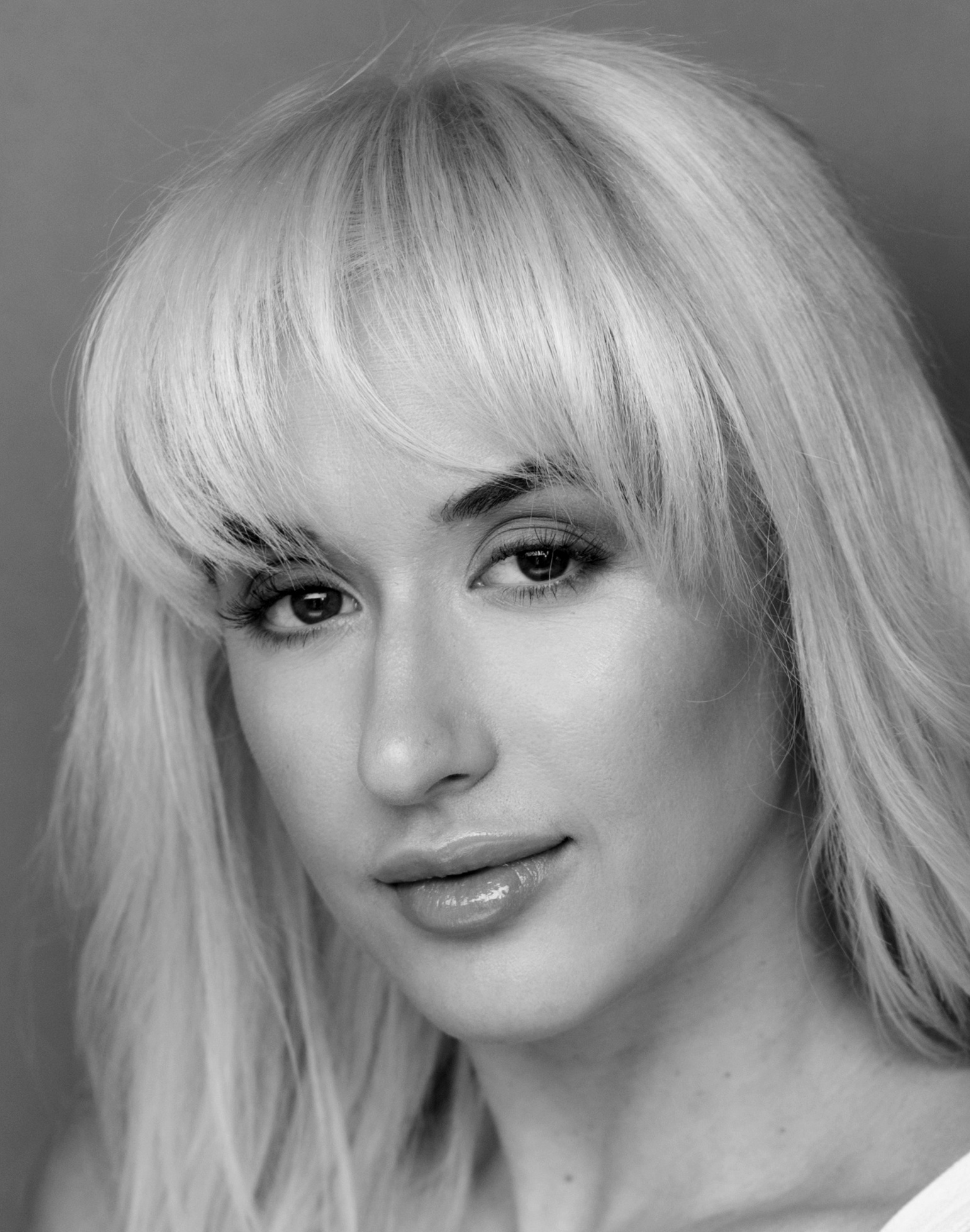 Olivia Cece (Performer)