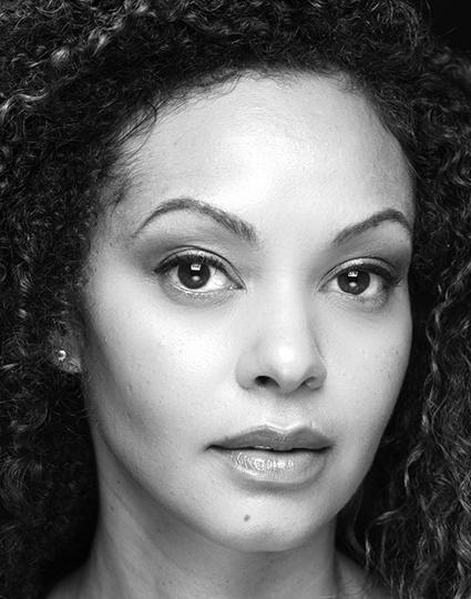 Tia Altinay (Performer)