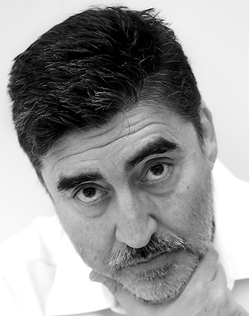 Alfred Molina