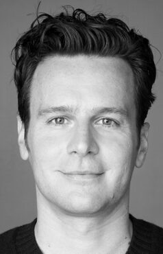 Jonathan Groff