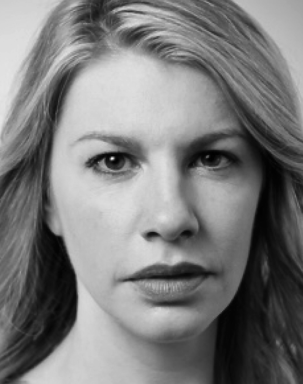 Andrea Syglowski (Performer)