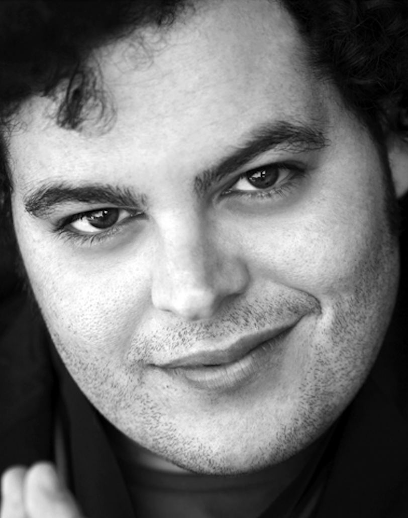 Josh Gad - 8204