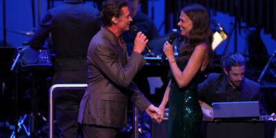 Hugh Jackman, Sutton Foster Sing 'A Million Dreams' From 'The Greatest Showman'